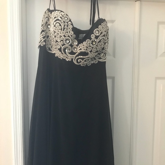 Prom/formal dress